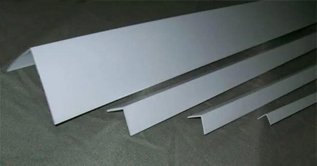 ALLUMINIO ANGOLARE MM 20X20X1,0 H 200 ARGENTO